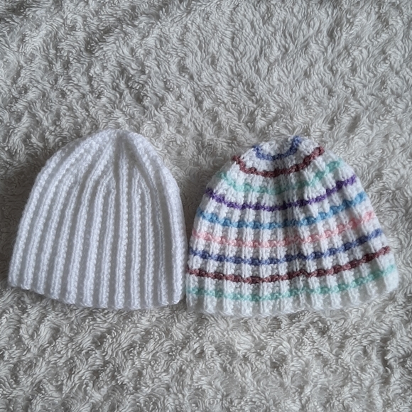 Hand Crafted Other - 👶 NWOT - Bundle of 5 Handmade knitted hats for babies -  Different sizes